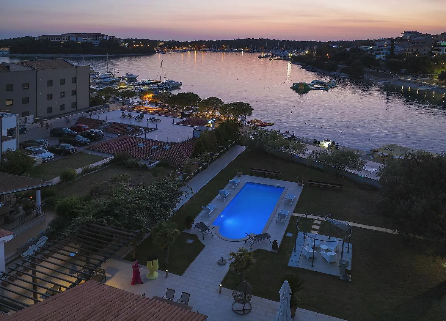 Sunny Finca Just 10 Meters To The Sea Pjescana Uvala